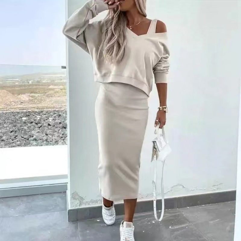 ENSEMBLE 2 PIÈCES : ROBE SANS MANCHES ET PULL AMPLE À COL EN V