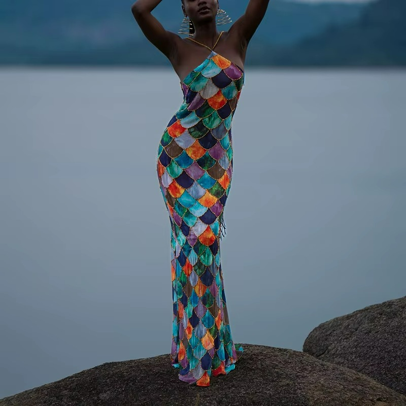 ROBE SIRÈNE LUXE – L’AUDACE EN ÉCAILLES DE COULEUR